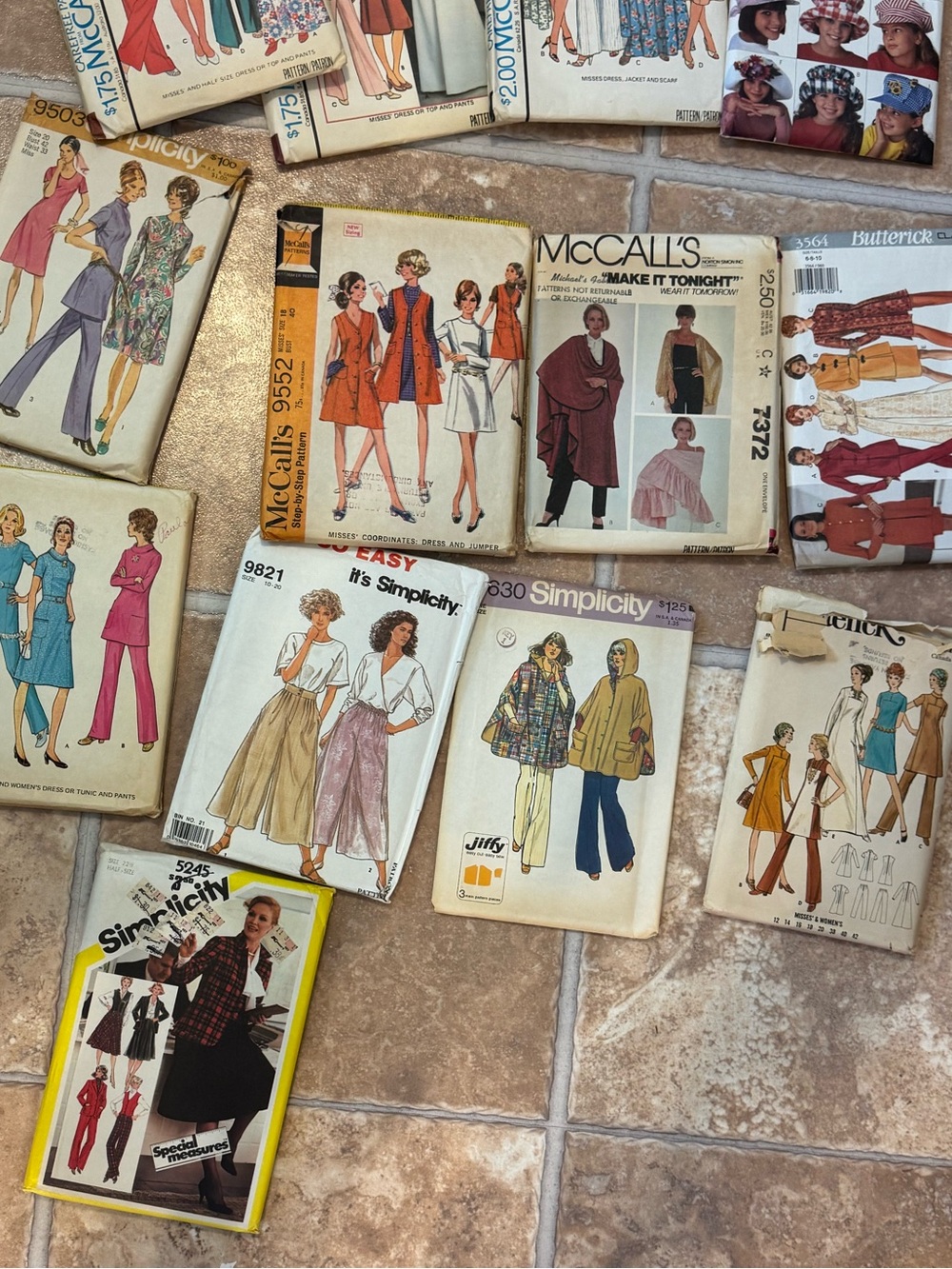 9.2lb 58ct VTG Asst. Sewing Patterns McCalls Butterick Simplicity Avon Cut/Uncut - Picture 9 of 16